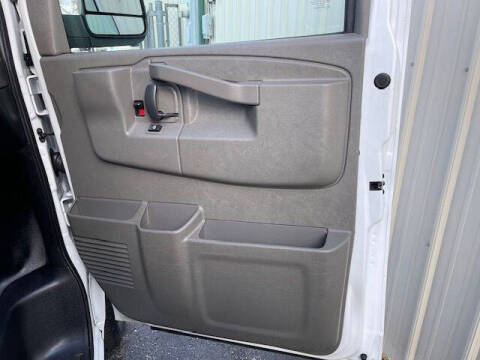 2023 Chevrolet Express 2500