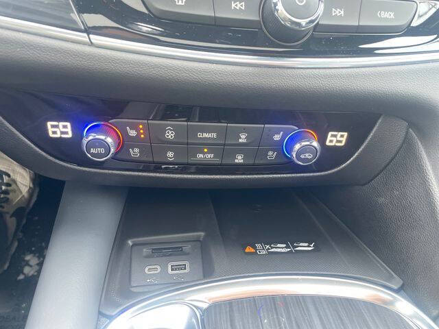 2022 Buick Enclave Premium