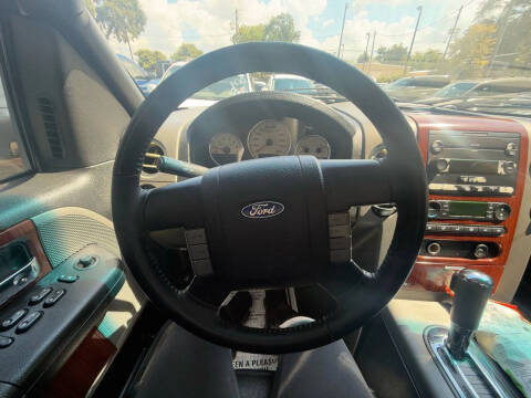 2005 Ford F-150 Lariat