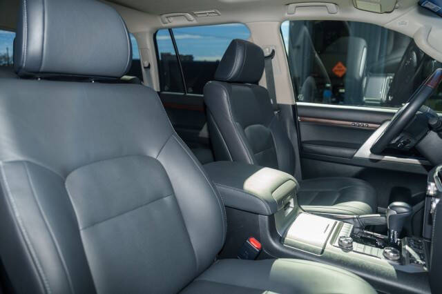 2021 Toyota Land Cruiser