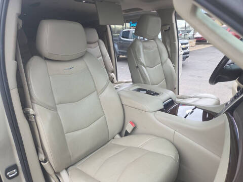 2017 Cadillac Escalade ESV Premium Luxury