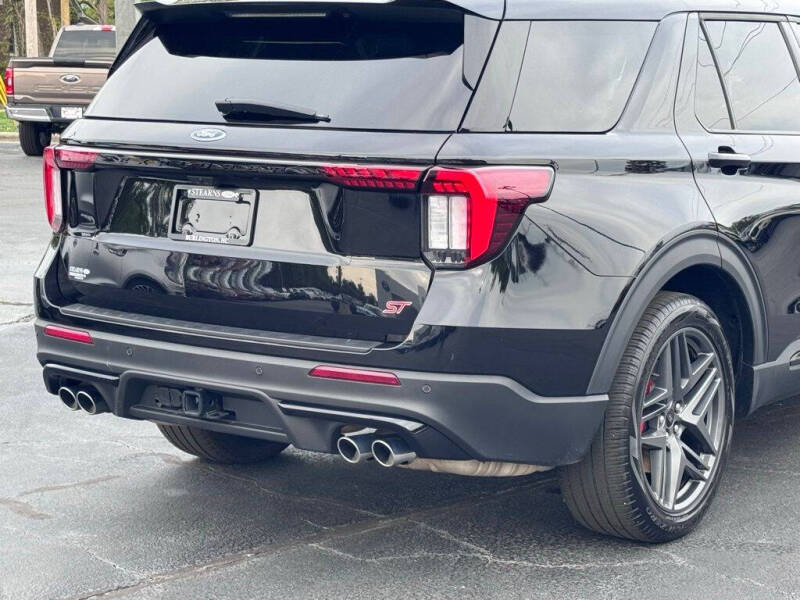 2025 Ford Explorer ST