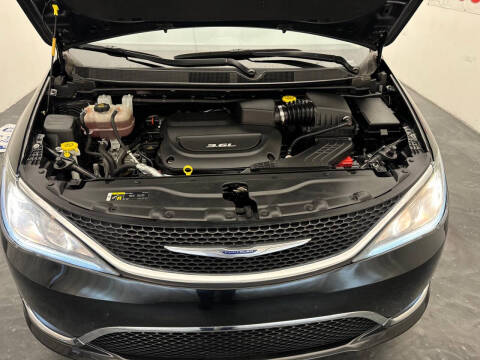 2019 Chrysler Pacifica Touring L Plus