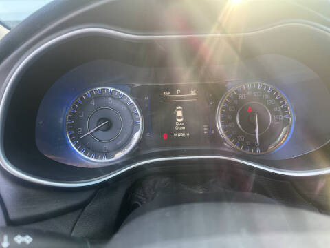 2016 Chrysler 200 Limited