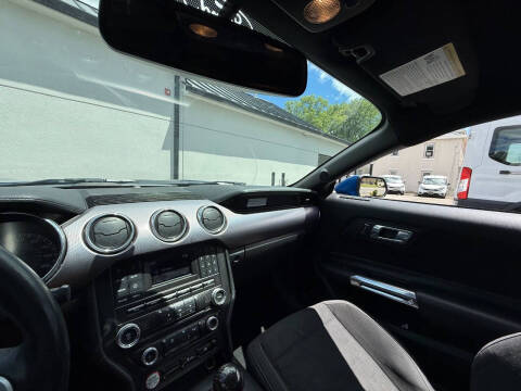 2017 Ford Mustang EcoBoost Premium