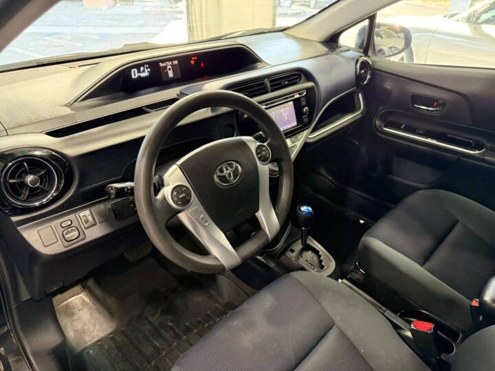 2016 Toyota Prius c Two