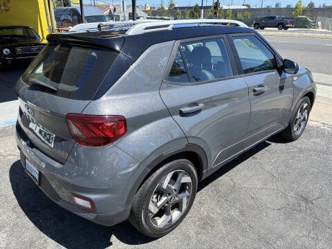 2023 Hyundai Venue Limited