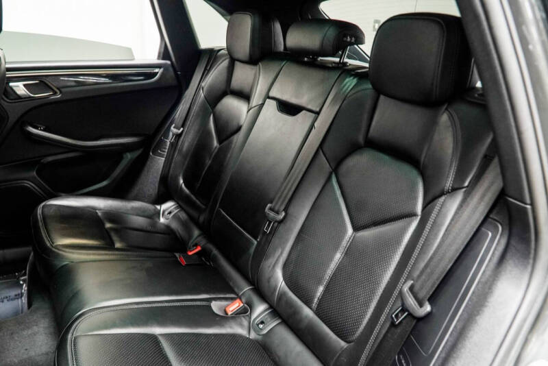 2018 Porsche Macan S