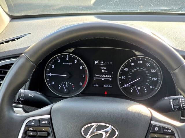 2018 Hyundai Elantra