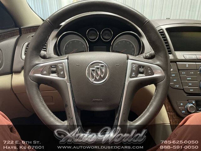 2013 Buick Regal Premium 1