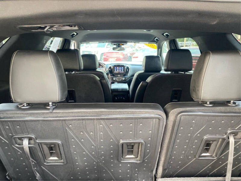 2022 Chevrolet Traverse LT Leather