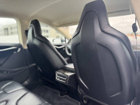 2013 Tesla Model S