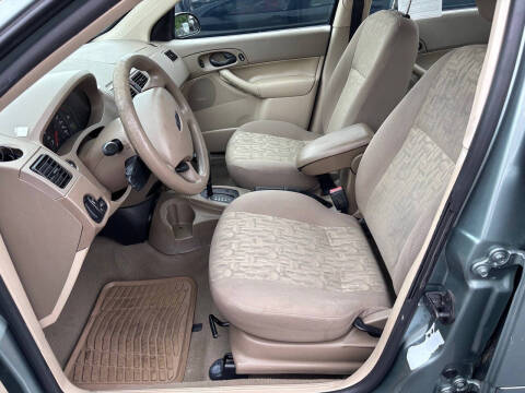2005 Ford Focus ZX4 SE