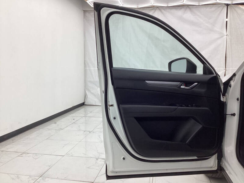 2017 Mazda CX-5 Sport