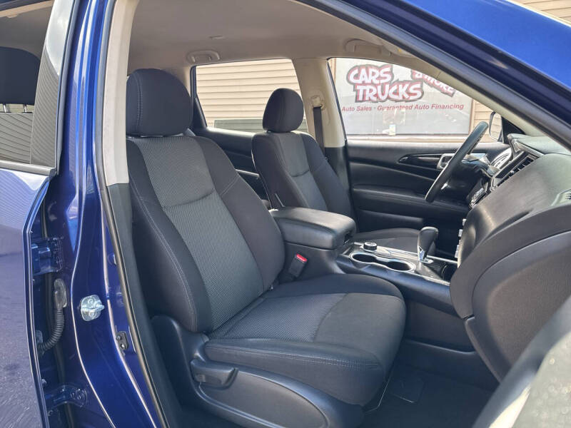 2019 Nissan Pathfinder S