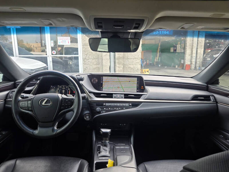 2019 Lexus ES 350 Luxury