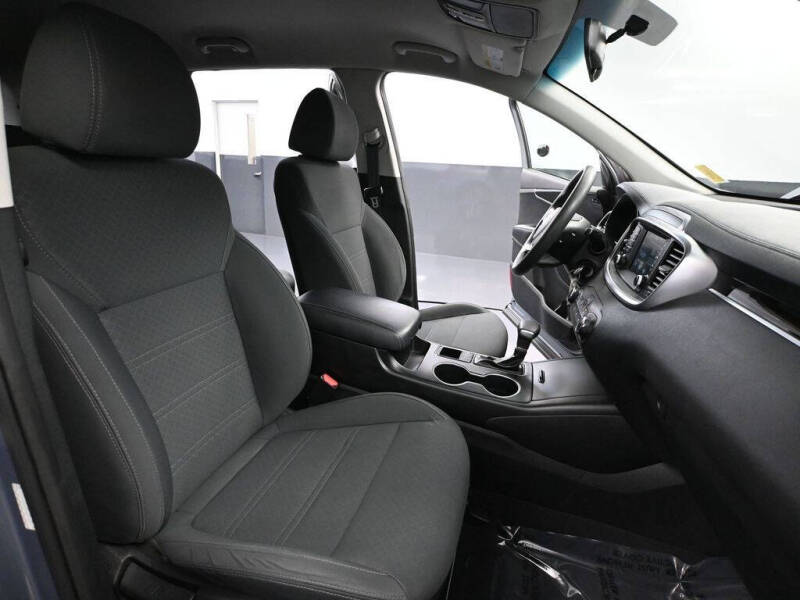 2020 Kia Sorento LX V6