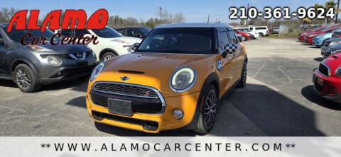 2015 MINI Hardtop 4 Door for sale at Alamo Car Center in San Antonio TX