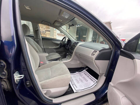 2011 Toyota Corolla LE