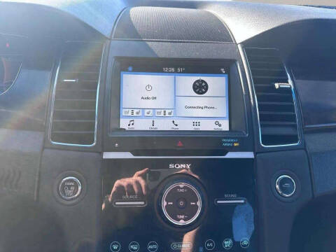 2017 Ford Taurus Limited