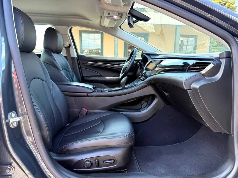 2017 Buick LaCrosse Essence