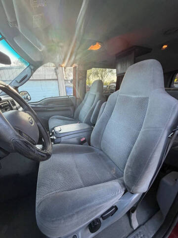 2003 Ford Excursion XLT
