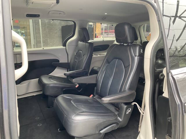 2017 Chrysler Pacifica