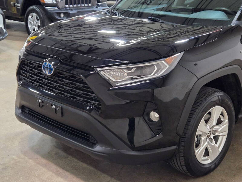 2021 Toyota RAV4 Hybrid XLE