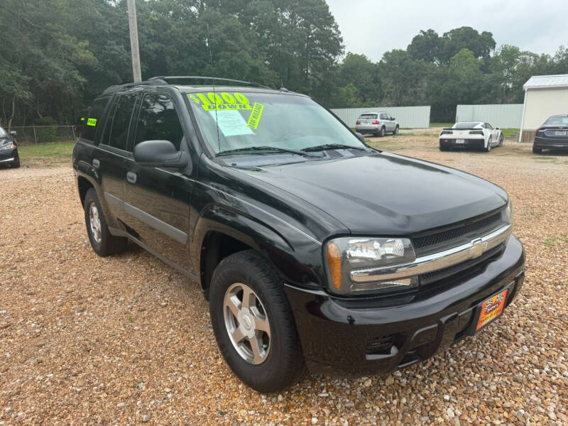 2005 Chevrolet TrailBlazer for sale at DION'S TRUCKS & CARS LLC in Alvin TX