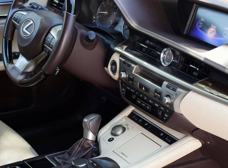 2017 Lexus ES 350