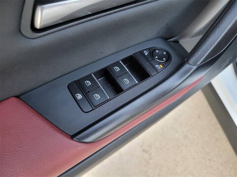 2025 Mazda CX-50 Hybrid Premium