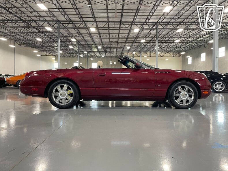 2004 Ford Thunderbird Deluxe