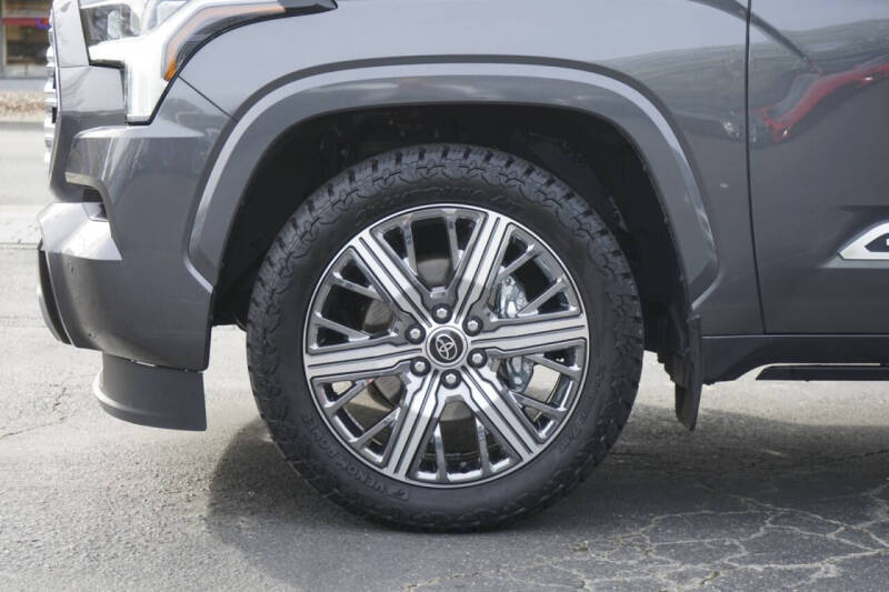 2024 Toyota Sequoia Capstone