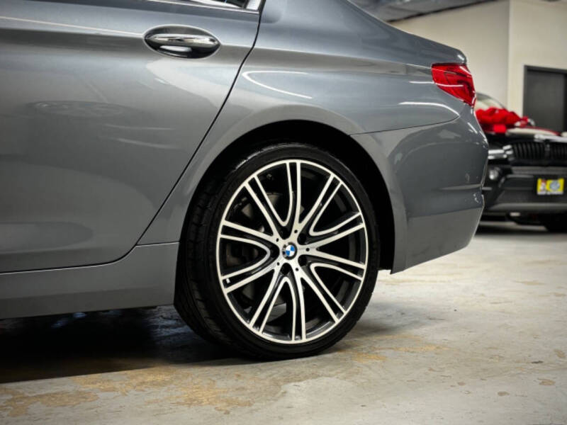 2017 BMW 5 Series 540i