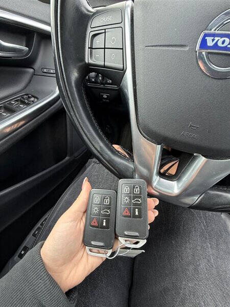 2015 Volvo V60 T5 Drive-E Premier Plus