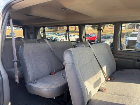 2024 Chevrolet Express LS 3500