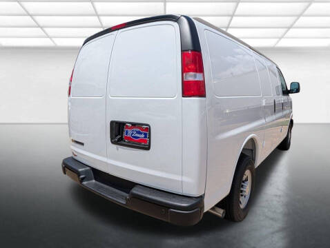 2026 Chevrolet Express 2500
