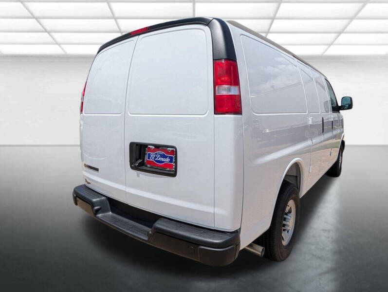 2026 Chevrolet Express 2500