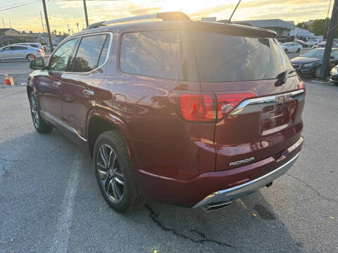 2017 GMC Acadia Denali