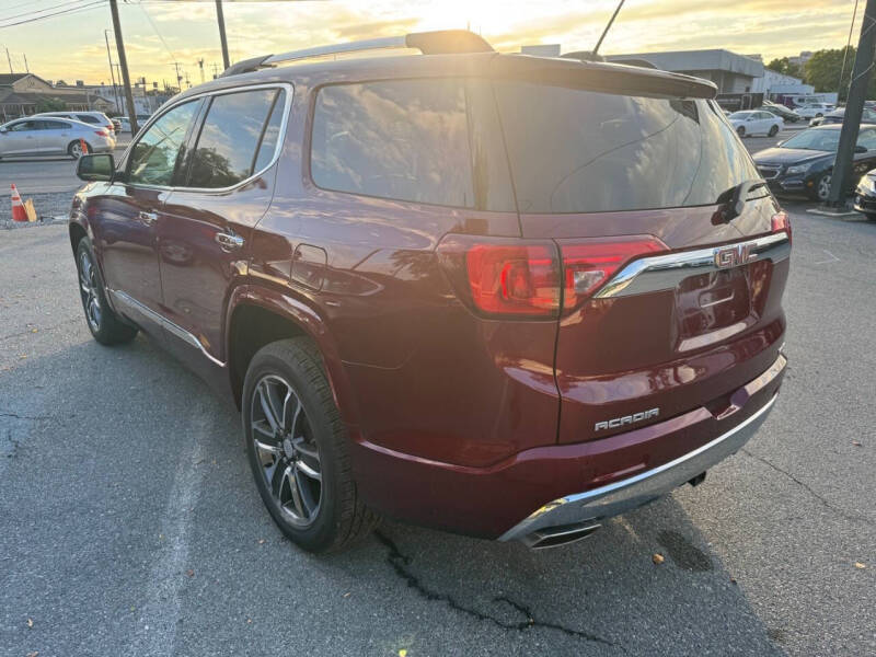 2017 GMC Acadia Denali