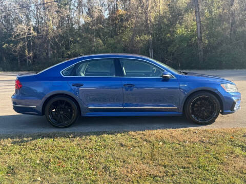2017 Volkswagen Passat 1.8T R-Line