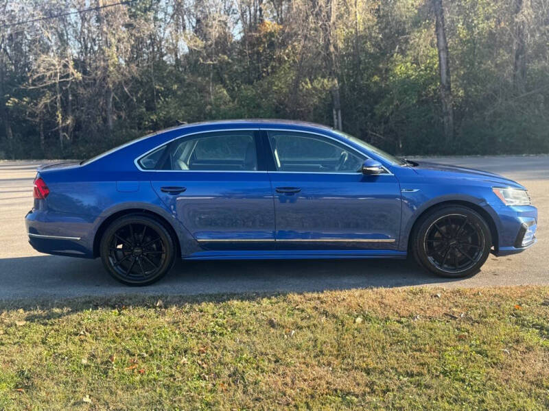 2017 Volkswagen Passat 1.8T R-Line
