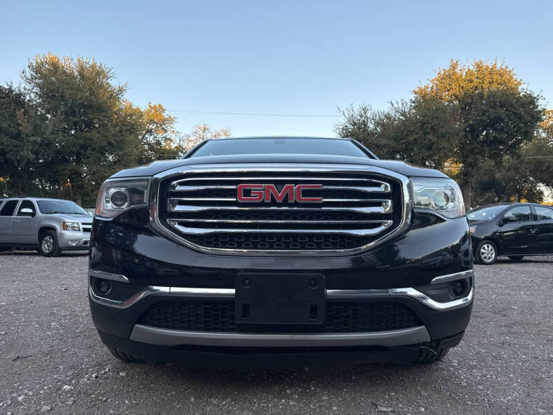 2017 GMC Acadia SLE-2