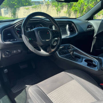 2019 Dodge Challenger SXT