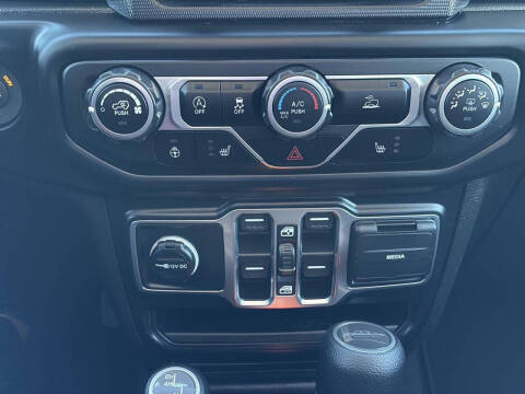 2021 Jeep Gladiator Willys