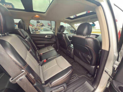 2020 Nissan Pathfinder SL