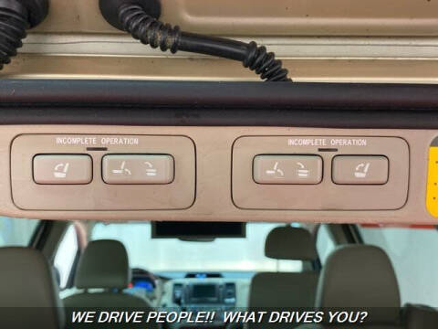 2012 Toyota Sienna XLE 7-Passenger Auto Access Seat