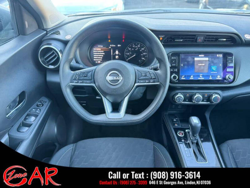 2023 Nissan Kicks SV