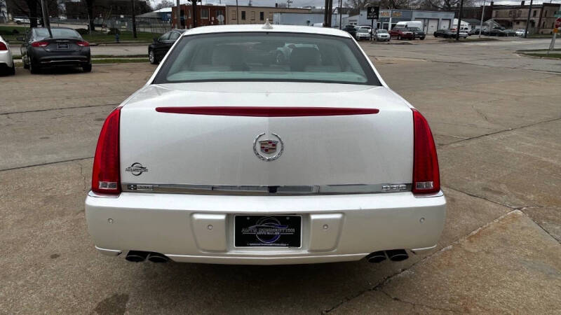 2011 Cadillac DTS Premium Collection