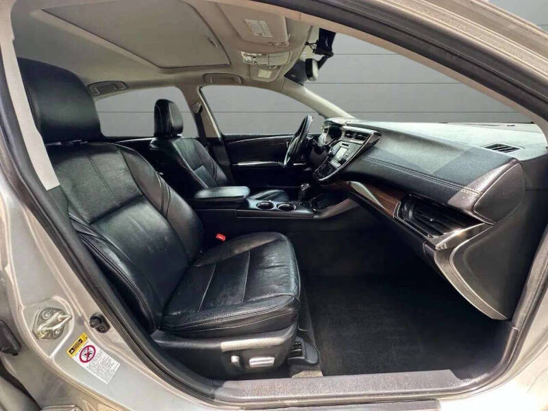 2013 Toyota Avalon XLE